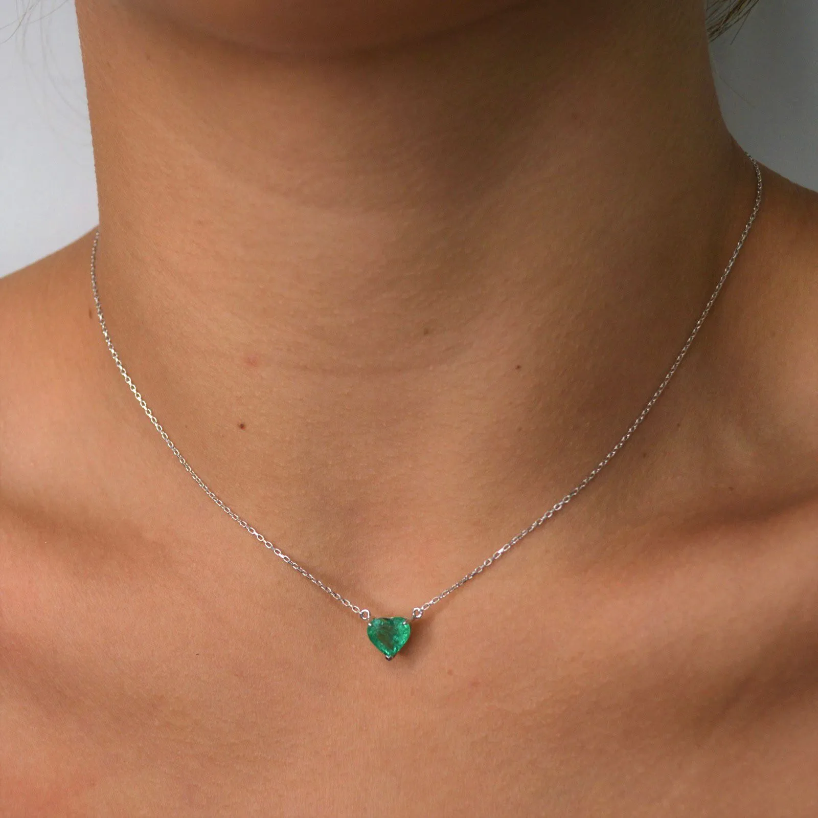 1.16ct Emerald 18K Gold Heart Solitaire Necklace