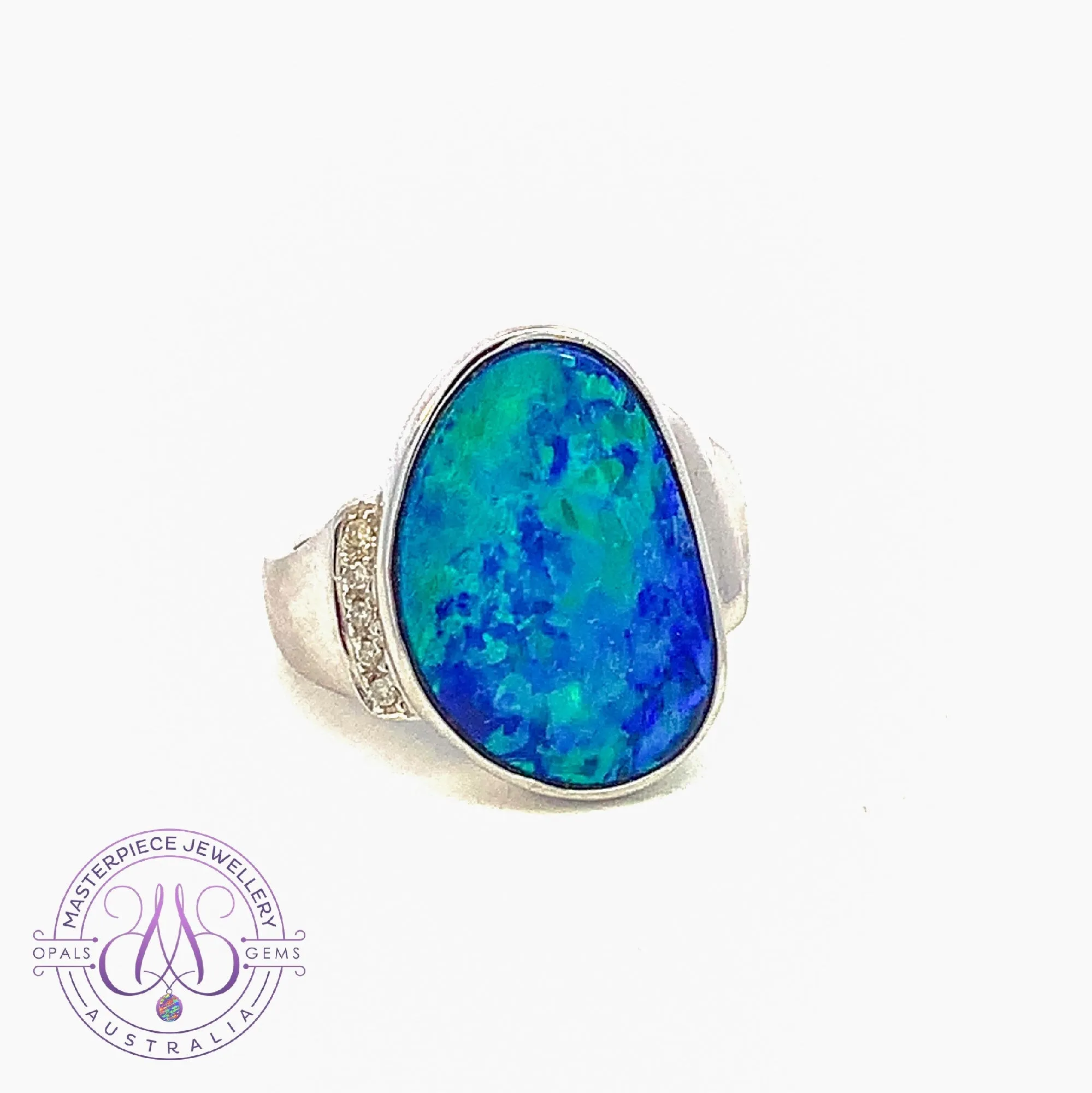 14kt White Gold Blue Green Opal doublet diamond ring