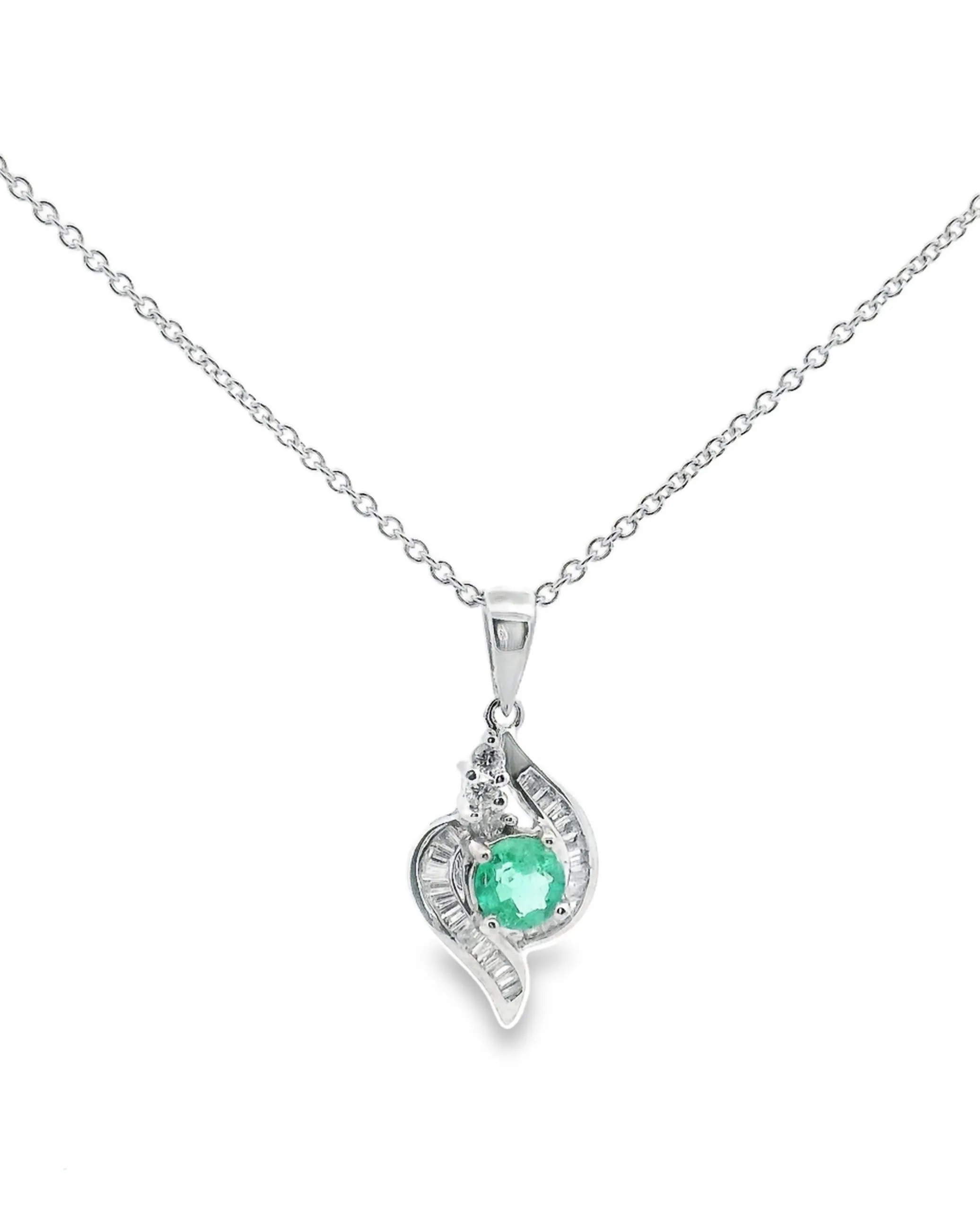 18K White Gold Pendant With Diamonds & Emerald Center