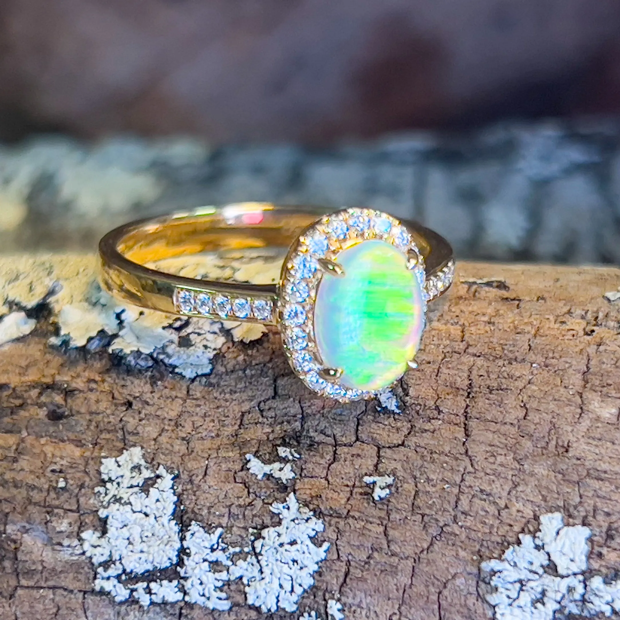 18kt Yellow Gold 0.58ct Opal cluster diamond ring