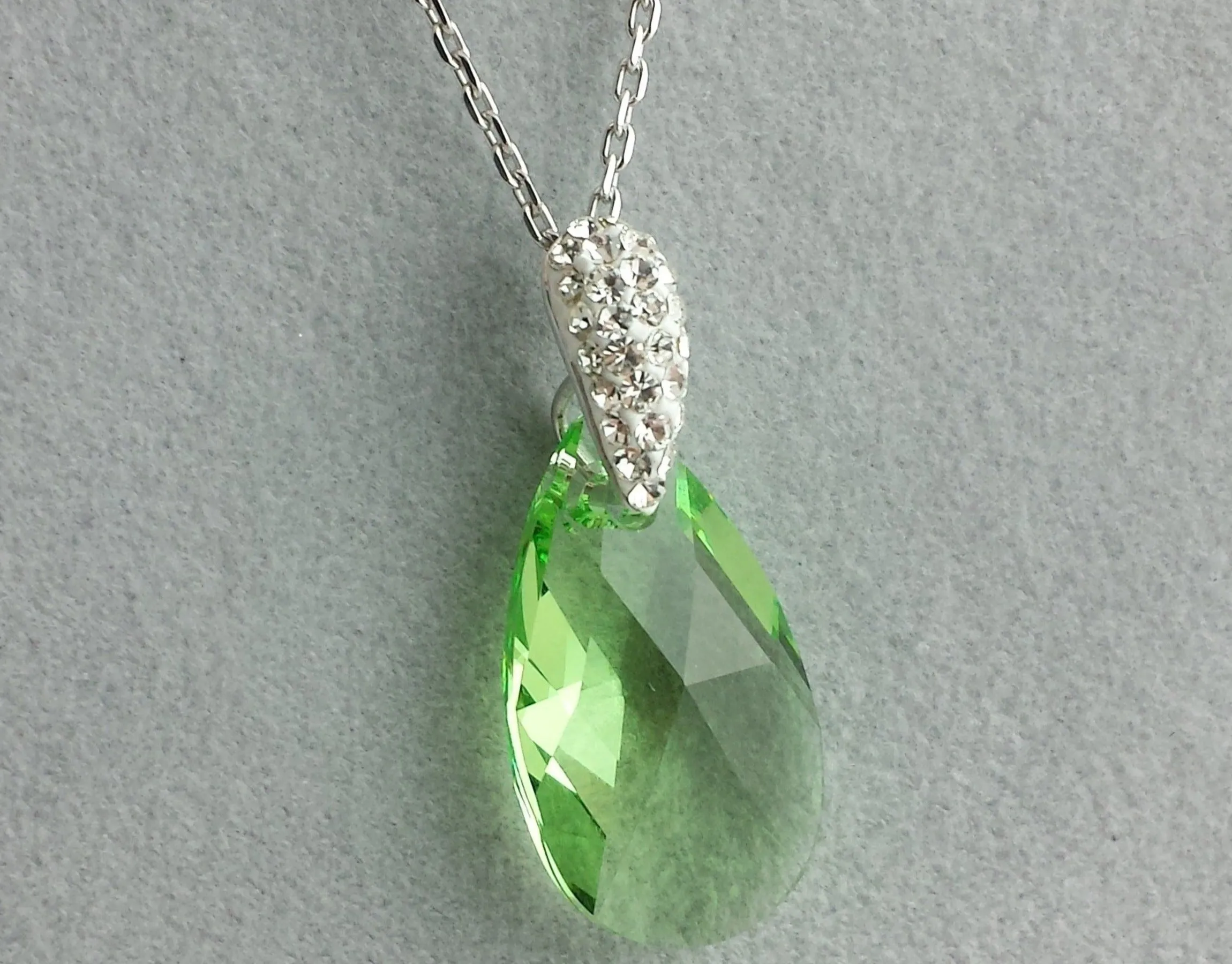 925 Sterling Silver Green Crystal Pendant with Sterling Silver Chain