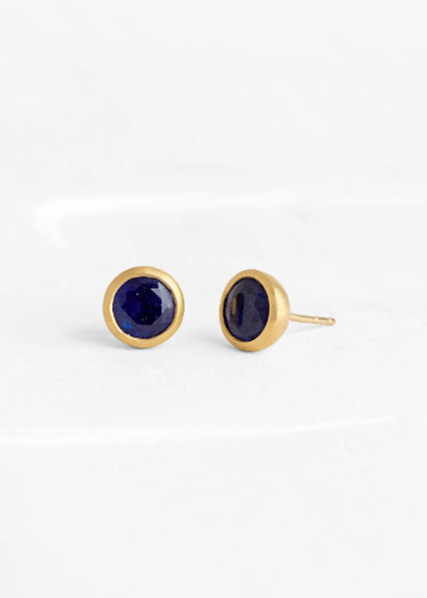 Agas & Tamar Sapphire Earrings EP18KY012