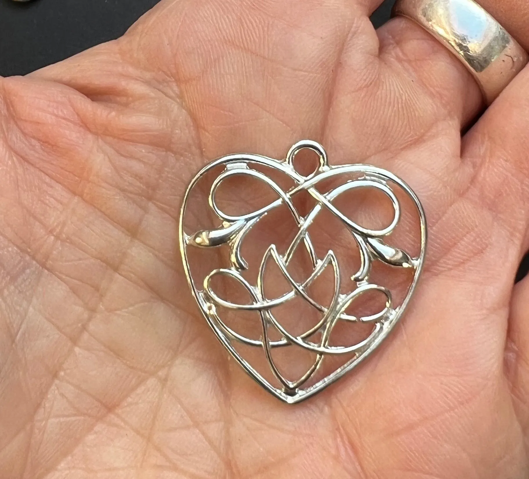 Big 3cm Celtic Heart Charm / Pendant