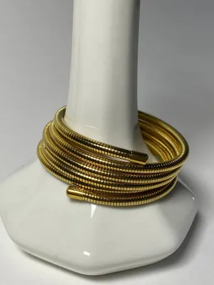 Metallic winding bracelet