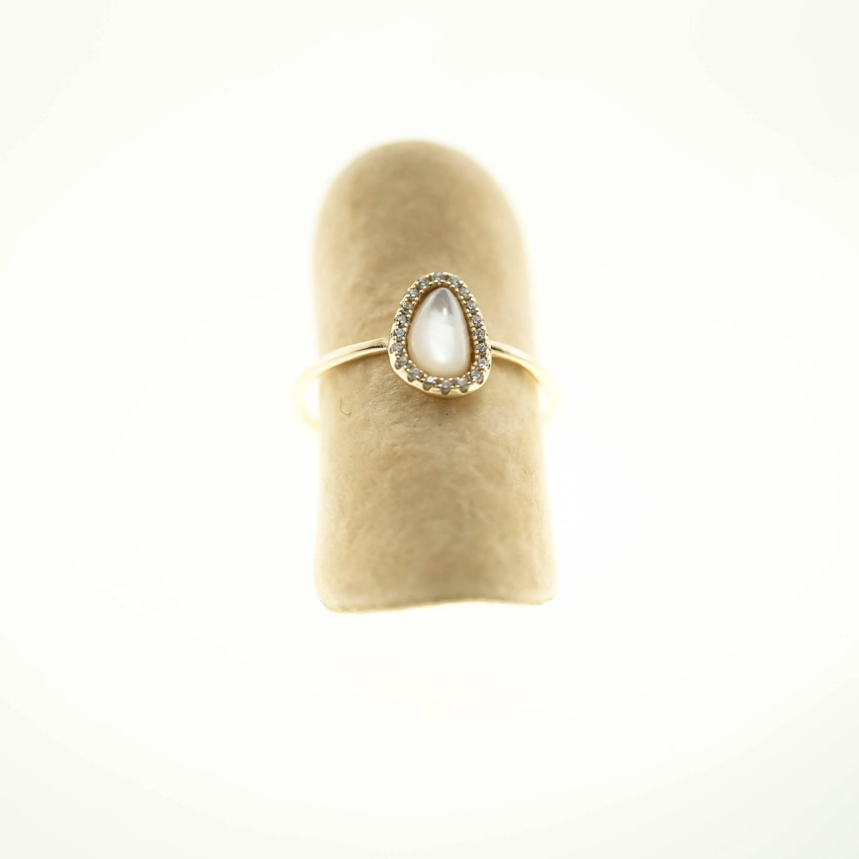 OVAL PAVE OPAL RING