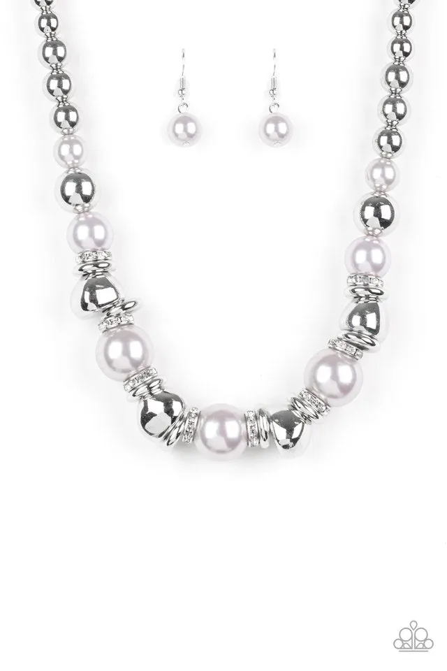 Paparazzi Necklace ~ Hollywood HAUTE Spot - Silver