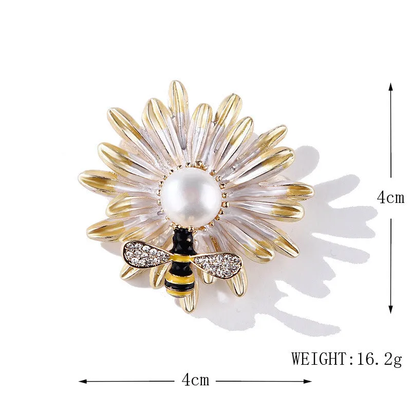 SB341 - Drip Oil Enamel Alloy Bee Daisy Brooch