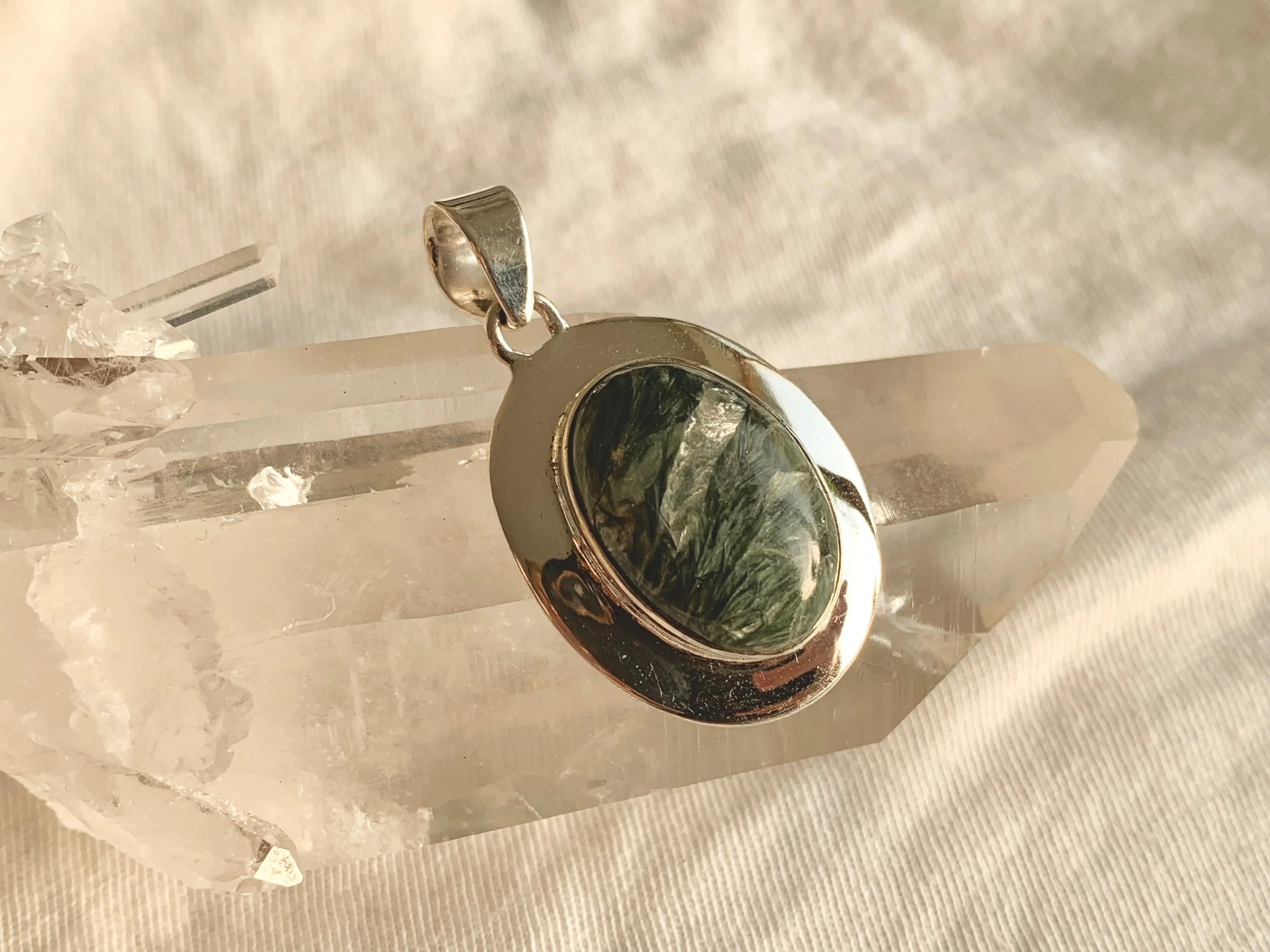 Seraphinite Medea Pendant - Oval