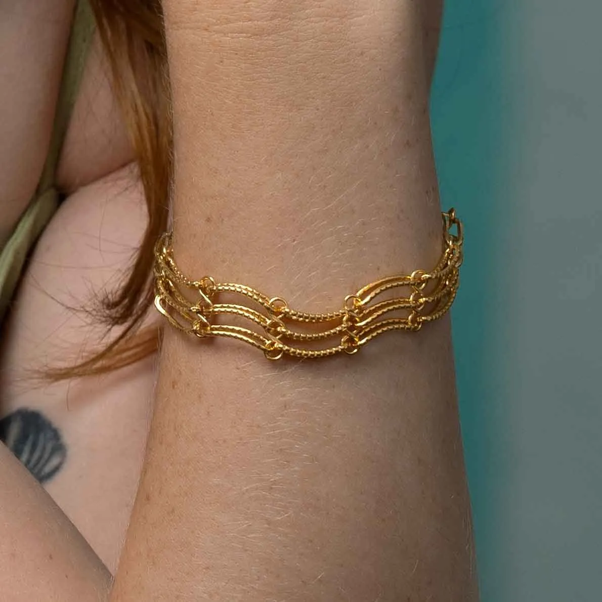 Serpentine Wiggle Bracelet - Gold